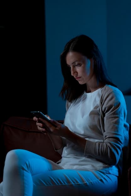 Blue Light After 8 PM: New Study Reveals Mental Health Impact