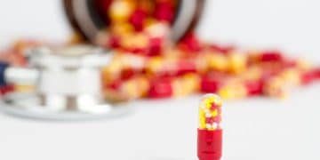 NMN vs. Resveratrol: Choosing the Best Anti-Aging Supplement in 2025 - Cover Image